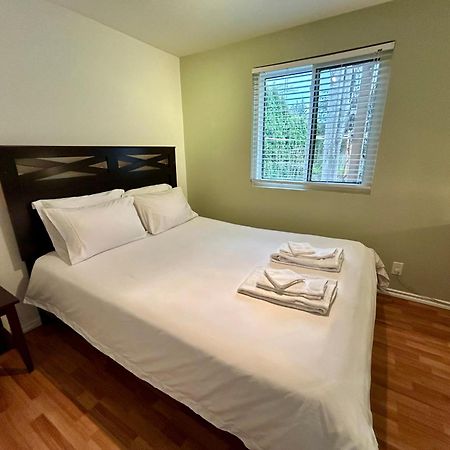 North Nanaimo Gem - Garden-View Room With Private Ensuite Zewnętrze zdjęcie