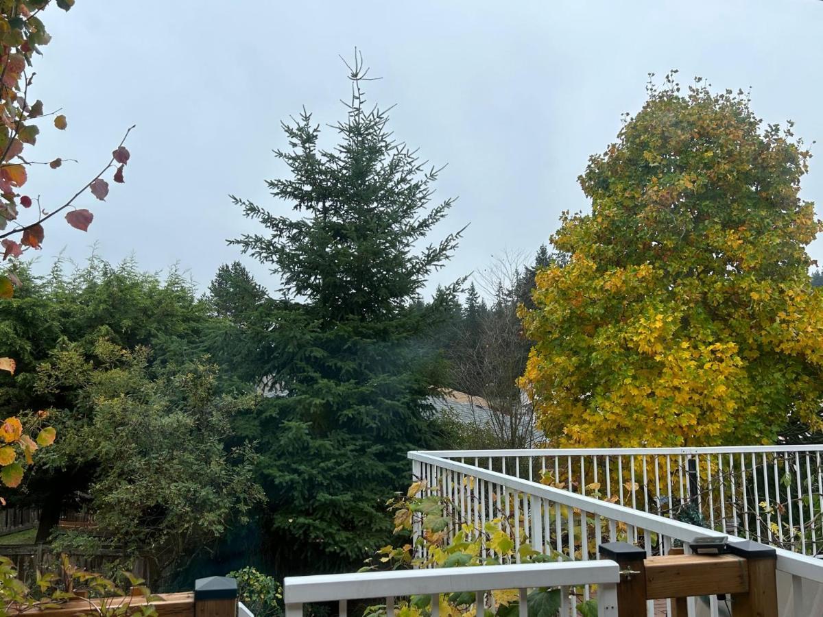 North Nanaimo Gem - Garden-View Room With Private Ensuite Zewnętrze zdjęcie