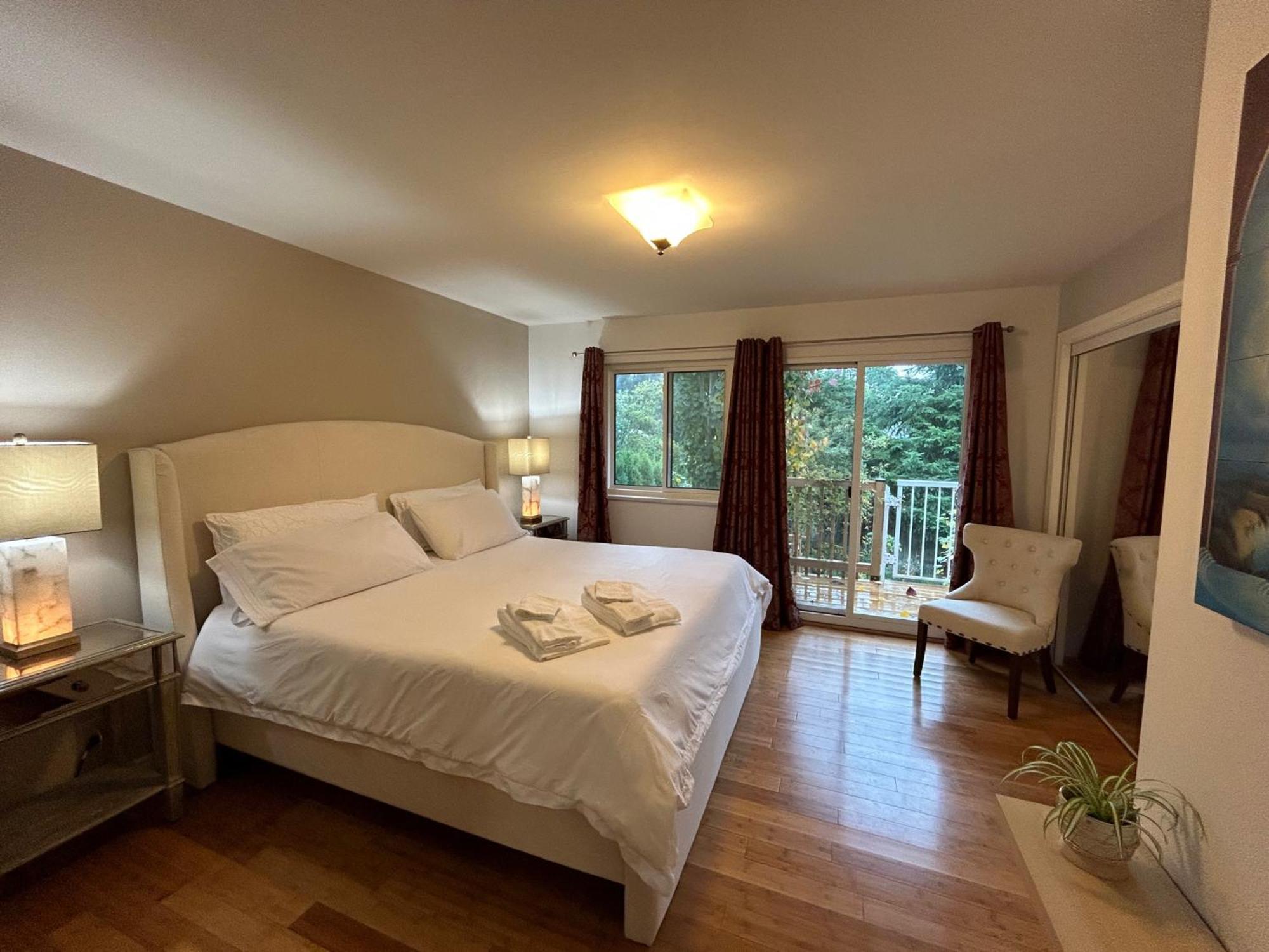 North Nanaimo Gem - Garden-View Room With Private Ensuite Zewnętrze zdjęcie